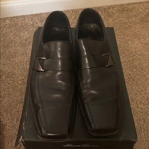 Kenneth Cole Black Leather Slip-On Loafers